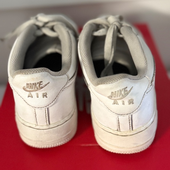 Air forces - Picture 3 of 4